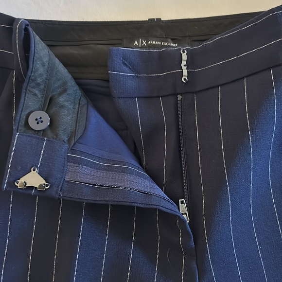 NWOT Women’s Armani Exchange Pinstripe Suit Pants in Navy Blue (Size 2) - Picture 7 of 10